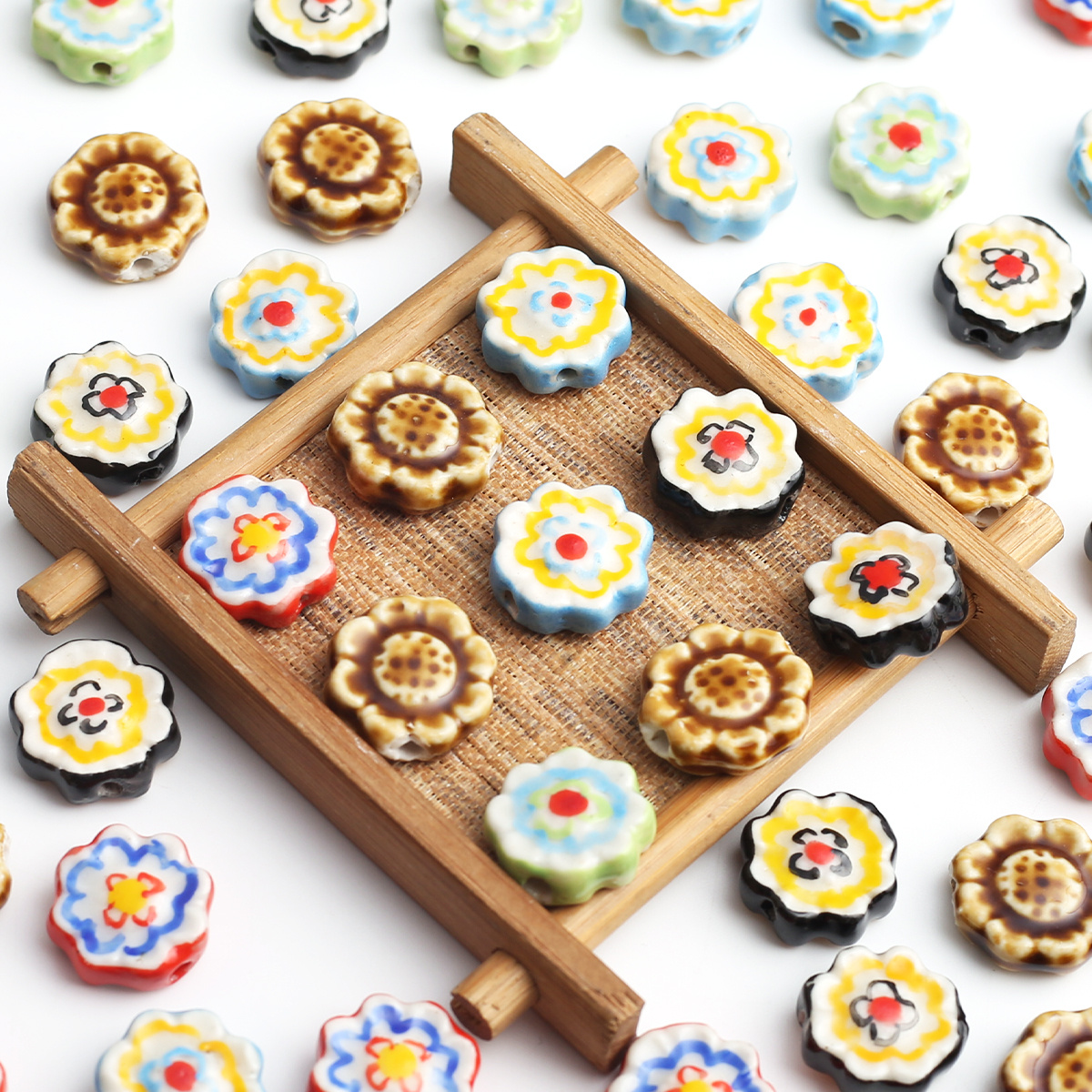 5pcs Random Color Sunflower Ceramic Round Beads